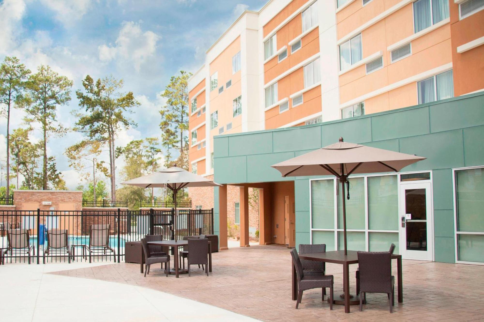 คอร์ตยาร์ด ฮุสตัน สปริงวูดส์ วิลเลจ Hotel ภายนอก รูปภาพ